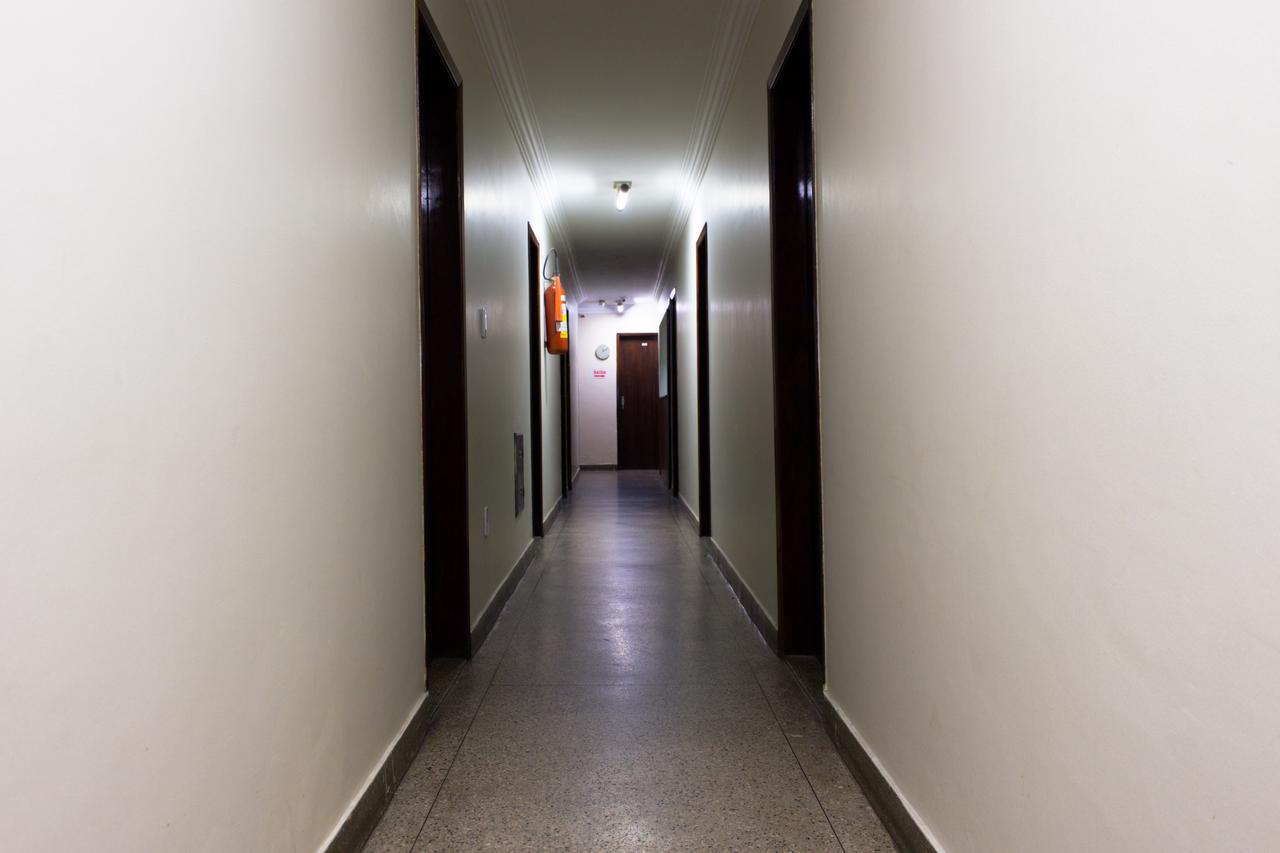 Hotel Valadares Núcleo Bandeirante Eksteriør billede